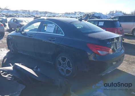 2018 Mercedes-Benz Cla 250 4Matic z USA, uszkodzony, nr VIN WDDSJ4GB2JN544563